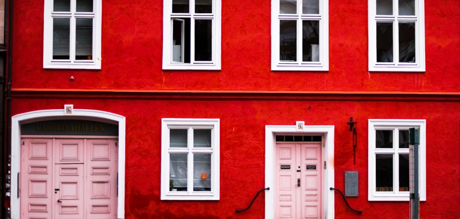 Fönstermålning av målerikillarna